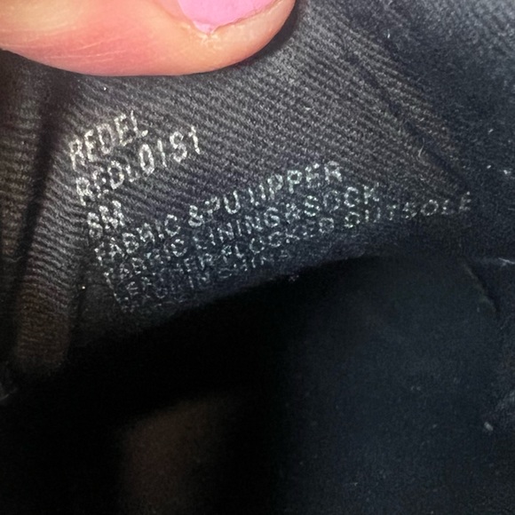 Steve Madden Redel Leopard Low Rise Sneakers. Size 8. - Picture 3 of 13